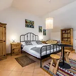Apartament Poetika *