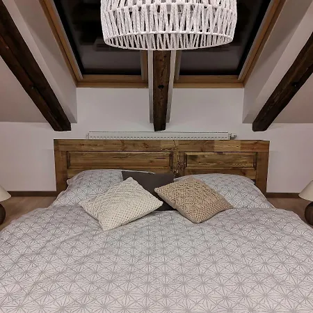 Poetika Апартаменты Прешов